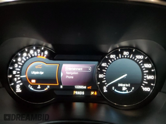 2016 Lincoln MKC Reserve with VIN 5LMTJ3DH9GUJ04915, listed as a Copart auction lot 84055804 with 102,685 mi miles and Salvage Title. Bid and sale history available at DreamBid. Image 9.
