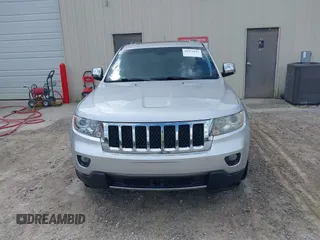 2012 Jeep Grand Cherokee Overland with VIN 1C4RJECTXCC317018, listed as a IAAI auction lot 41975933 with 191,043 mi miles. Bid and sale history available at carsss.com. Image 12.