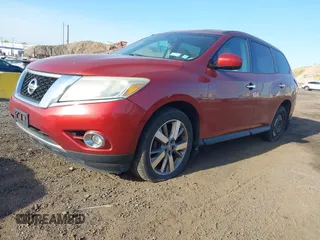 2013 Nissan Pathfinder S with VIN 5N1AR2MM7DC602719, listed as a IAAI auction lot 42144640 with 289,534 mi miles. Bid and sale history available at carsss.com. Image 2.