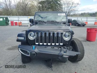 2023 Jeep Wrangler Sahara z VIN 1C4JJXP67PW513595, wystawiony jako Copart lot #53482175 z przebiegiem 30 943 mil mil oraz Szkoda całkowita • Salvage title. Historia ofert i sprzedaży dostępna na DreamBid. Obrazek 5.