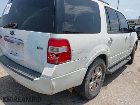 2008 Ford Expedition SSV с VIN 1FMFU15528LA43415, выставлен на аукционе IAAI как лот 42372235 с пробегом 281 819 миль миль и . История ставок и продаж доступна на DreamBid. Изображение 6.