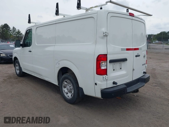 2020 Nissan NV Cargo SV z VIN 1N6BF0KM7LN809782, wystawiony jako IAAI lot #41962006 z przebiegiem 113 670 mil mil oraz . Historia ofert i sprzedaży dostępna na DreamBid. Obrazek 3.