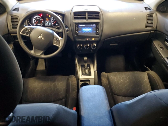 2021 Mitsubishi Outlander ES z VIN JA4APUAU4MU014582, wystawiony jako Copart lot #55962445 z przebiegiem 65 357 mil mil oraz Czysty tytuł • Clean title. Historia ofert i sprzedaży dostępna na DreamBid. Obrazek 8.