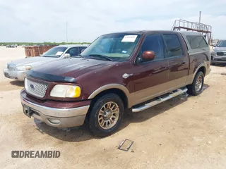 2003 Ford F-150 XLT with VIN 1FTRW07LX3KC09941, listed as a IAAI auction lot 42035068 with 137,762 mi miles. Bid and sale history available at carsss.com. Image 2.
