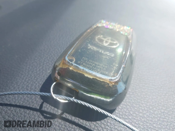 2022 Toyota RAV4 XLE Premium с VIN 2T3A1RFV5NW254749, выставлен на аукционе IAAI как лот 42458461 с пробегом 46 971 миль миль и . История ставок и продаж доступна на DreamBid. Изображение 11.