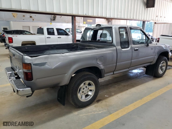 1994 Toyota 4WD Pickups DX with VIN 4TARN13P9RZ293974, listed as a Copart auction lot 74906684 with 333902 miles and Salvage Title. Bid and sale history available at carsss.com. Image 3.