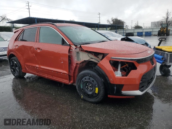 2023 Kia Niro Wave with VIN KNDCT3L13P5021223, listed as a Copart auction lot 47234065 with 40,310 mi miles and Salvage Title. Bid and sale history available at DreamBid. Image 4.