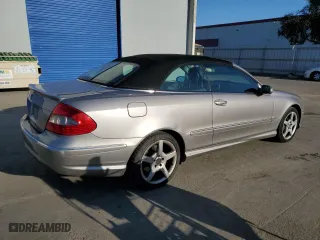2006 Mercedes-Benz CLK-Class 5.0L with VIN WDBTK75G86T060717, listed as a Copart auction lot 88932295 with 107,218 mi miles and Clean Title. Bid and sale history available at carsss.com. Image 3.