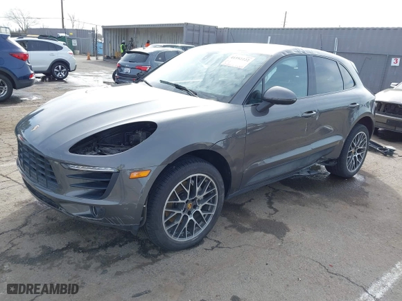 2016 Porsche Macan S with VIN WP1AB2A56GLB45913, listed as a IAAI auction lot 41592222 with 77,586 mi miles. Bid and sale history available at carsss.com. Image 18.