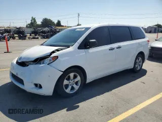2013 Toyota Sienna L z VIN 5TDZK3DC2DS397642, wystawiony jako Copart lot #61755695 z przebiegiem 105 240 mil mil oraz Szkoda całkowita • Salvage title. Historia ofert i sprzedaży dostępna na DreamBid. Obrazek 1.
