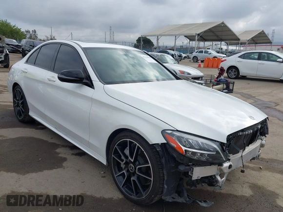 2019 Mercedes-Benz C 300 z VIN 55SWF8DB6KU315584, wystawiony jako IAAI lot #42114660 z przebiegiem 60 770 mil mil oraz . Historia ofert i sprzedaży dostępna na DreamBid. Obrazek 1.