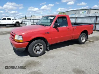 2000 Ford Ranger XL with VIN 1FTYR10C8YPA52570, listed as a Copart auction lot 51477005 with 158,875 mi miles and Clean Title. Bid and sale history available at carsss.com. Image 1.