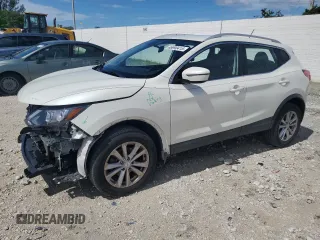 2017 Nissan Rogue SV with VIN JN1BJ1CP8HW018696, listed as a Copart auction lot 65990415 with 56,550 mi miles and Salvage title. Bid and sale history available at DreamBid. Image 1.