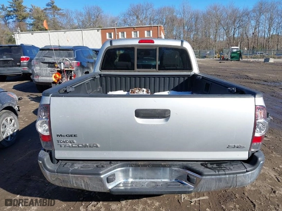 2012 Toyota Tacoma with VIN 5TFTX4CN9CX016345, listed as a IAAI auction lot 41447154 with 136,837 mi miles. Bid and sale history available at carsss.com. Image 16.