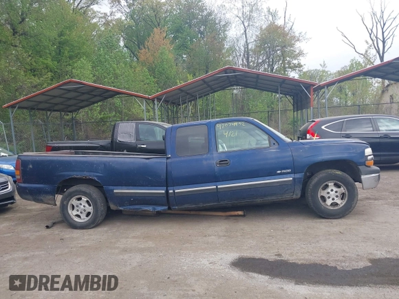 2001 Chevrolet Silverado 1500 LS with VIN 1GCEC19V21E132473, listed as a IAAI auction lot 42074952 with 107,128 mi miles and . Bid and sale history available at DreamBid. Image 13.