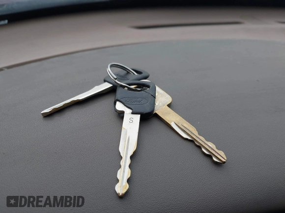 1997 Ford F-150 с VIN 1FTDX08W4VKD39667, выставлен на аукционе IAAI как лот 41537371 с пробегом 300 671 миль миль и . История ставок и продаж доступна на DreamBid. Изображение 11.
