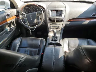 2011 Lincoln MKT with VIN 2LMHJ5AR1BBJ52039, listed as a Copart auction lot 72280004 with 275,945 mi miles and Clean Title. Bid and sale history available at DreamBid. Image 8.