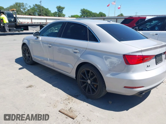 2015 Audi A3 Premium Plus z VIN WAUEFGFF3F1036709, wystawiony jako IAAI lot #42067857 z przebiegiem 109 667 mil mil oraz . Historia ofert i sprzedaży dostępna na DreamBid. Obrazek 3.