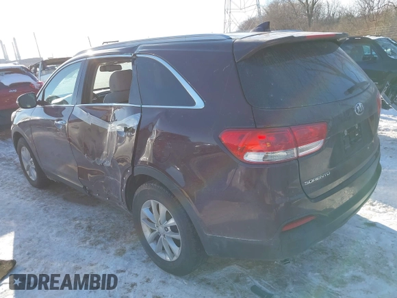 2017 Kia Sorento LX with VIN 5XYPG4A32HG271299, listed as a IAAI auction lot 41342809 with 124,665 mi miles. Bid and sale history available at carsss.com. Image 3.