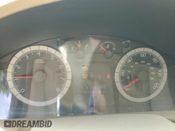 2008 Ford Escape XLT with VIN 1FMCU93108KA90367, listed as a Copart auction lot 60464585 with 205,566 mi miles and Clean title. Bid and sale history available at DreamBid. Image 9.
