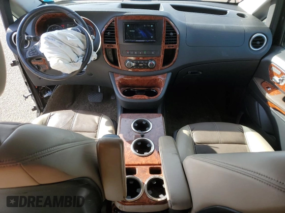 2020 Mercedes-Benz Metris with VIN W1WV0FEY2L3762177, listed as a Copart auction lot 44027605 with 30,685 mi miles and Salvage Title. Bid and sale history available at DreamBid. Image 8.