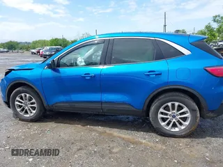 2021 Ford Escape SE with VIN 1FMCU9G60MUB30337, listed as a IAAI auction lot 42279880 with 40,822 mi miles and . Bid and sale history available at DreamBid. Image 13.