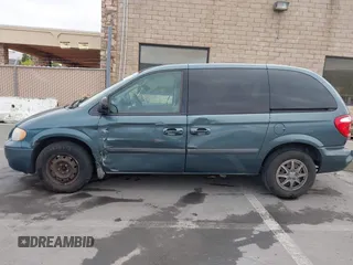 2006 Chrysler Town & Country with VIN 1A4GP45R76B718466, listed as a IAAI auction lot 42104395 with 260,634 mi miles and . Bid and sale history available at DreamBid. Image 14.