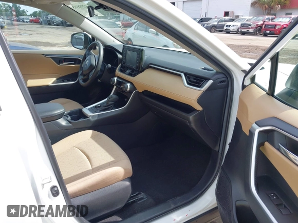 2021 Toyota RAV4 Hybrid XLE with VIN 2T3RWRFV6MW114082, listed as a IAAI auction lot 42038315 with 50,009 mi miles. Bid and sale history available at carsss.com. Image 5.