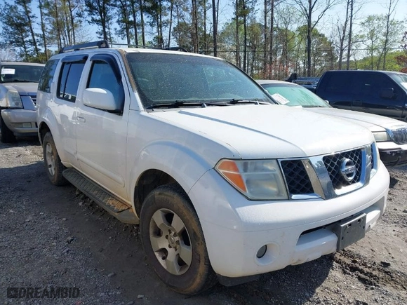 2006 Nissan Pathfinder SE with VIN 5N1AR18U86C626339, listed as a IAAI auction lot 41935935 with 356,508 mi miles. Bid and sale history available at carsss.com. Image 1.