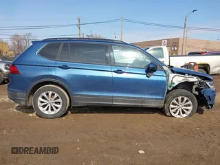 2018 Volkswagen Tiguan S with VIN 3VV1B7AX6JM108786, listed as a IAAI auction lot 41708099 with 162,289 mi miles and . Bid and sale history available at DreamBid. Image 13.