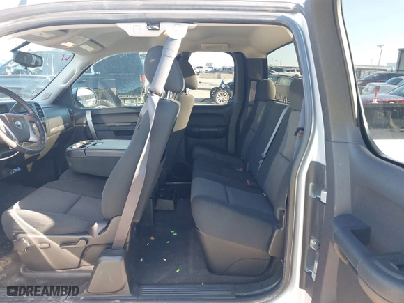 2012 Chevrolet Silverado 1500 LT with VIN 1GCRCSE06CZ249924, listed as a IAAI auction lot 41665113 with 118,830 mi miles. Bid and sale history available at carsss.com. Image 8.