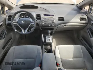2009 Honda Civic LX z VIN 1HGFA16549L003528, wystawiony jako Copart lot #52545865 z przebiegiem 162 572 mil mil oraz Szkoda całkowita • Salvage title. Historia ofert i sprzedaży dostępna na DreamBid. Obrazek 8.
