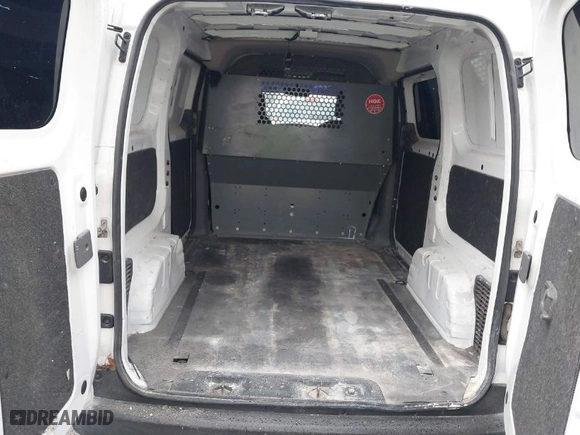 2015 Chevrolet City Express Cargo Van LS with VIN 3N63M0YN4FK736388, listed as a IAAI auction lot 41789245 with 176,641 mi miles. Bid and sale history available at carsss.com. Image 8.