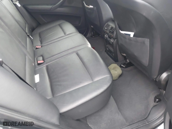 2011 BMW X5 35i with VIN 5UXZV4C59BL415034, listed as a IAAI auction lot 40969149 with 108,468 mi miles. Bid and sale history available at carsss.com. Image 8.