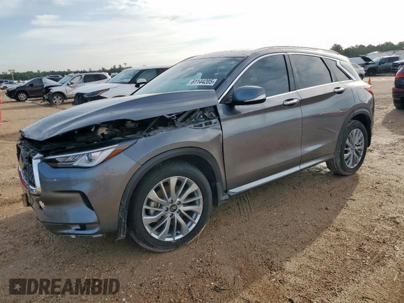 2023 Infiniti QX50 Luxe z VIN 3PCAJ5BA3PF105275, wystawiony jako Copart lot #61144205 z przebiegiem 26 399 mil mil oraz Szkoda całkowita • Salvage title. Historia ofert i sprzedaży dostępna na DreamBid. Obrazek 1.