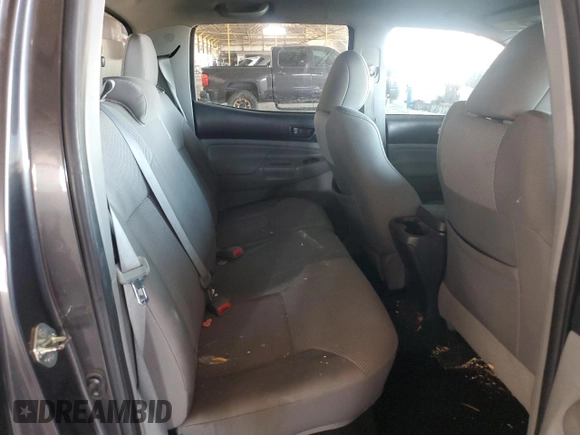 2014 Toyota Tacoma PreRunner z VIN 3TMJU4GN4EM166687, wystawiony jako Copart lot #62021545 z przebiegiem 81 427 mil mil oraz Szkoda całkowita • Salvage title. Historia ofert i sprzedaży dostępna na DreamBid. Obrazek 10.
