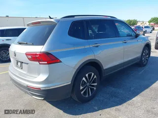 2024 Volkswagen Tiguan S with VIN 3VVRB7AX6RM030444, listed as a IAAI auction lot 41757576 with 41,717 mi miles. Bid and sale history available at carsss.com. Image 4.