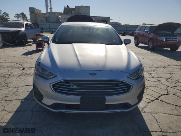 2019 Ford Fusion SE with VIN 3FA6P0HD9KR171738, listed as a Copart auction lot 53352265 with 139,957 mi miles and Clean Title. Bid and sale history available at carsss.com. Image 5.