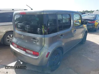 2009 Nissan Cube SL z VIN JN8AZ28R99T100137, wystawiony jako IAAI lot #42346063 z przebiegiem 80 163 mil mil oraz . Historia ofert i sprzedaży dostępna na DreamBid. Obrazek 4.