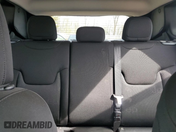 2017 Jeep Renegade Latitude with VIN ZACCJABB3HPE48852, listed as a Copart auction lot 54008295 with 102,088 mi miles and Clean Title. Bid and sale history available at carsss.com. Image 10.