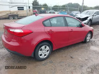 2016 Kia Forte LX z VIN KNAFK4A61G5526226, wystawiony jako IAAI lot #42345828 z przebiegiem 179 076 mil mil oraz . Historia ofert i sprzedaży dostępna na DreamBid. Obrazek 4.