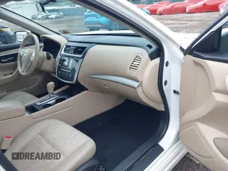 2016 Nissan Altima S with VIN 1N4AL3AP8GN361875, listed as a IAAI auction lot 42526882 with 119,628 mi miles and . Bid and sale history available at DreamBid. Image 5.