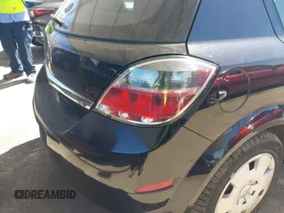 2008 Saturn Astra XE z VIN W08AR671885079680, wystawiony jako IAAI lot #41825980 z przebiegiem 30 036 mil mil oraz . Historia ofert i sprzedaży dostępna na DreamBid. Obrazek 6.