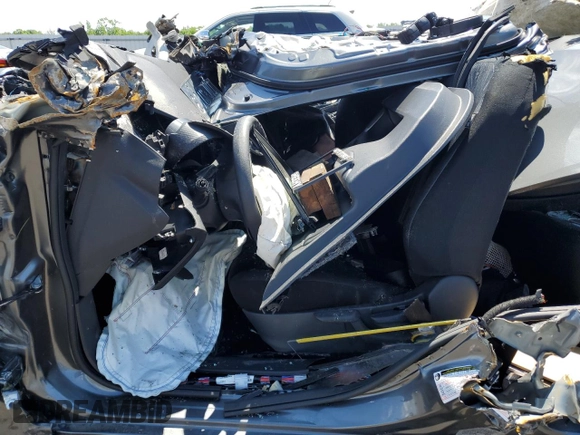 2025 Nissan Versa SV z VIN 3N1CN8EV3SL822009, wystawiony jako Copart lot #55924995 z przebiegiem Nie podano mil oraz Nie do naprawy • Non repairable. Historia ofert i sprzedaży dostępna na DreamBid. Obrazek 7.