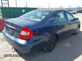 2002 Toyota Camry LE z VIN JTDBE32KX20111362, wystawiony jako IAAI lot #41820475 z przebiegiem 270 091 mil mil oraz . Historia ofert i sprzedaży dostępna na DreamBid. Obrazek 4.