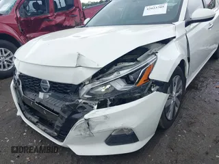 2019 Nissan Altima S z VIN 1N4BL4BV0KC194746, wystawiony jako IAAI lot #42023705 z przebiegiem 154 814 mil mil oraz . Historia ofert i sprzedaży dostępna na DreamBid. Obrazek 6.