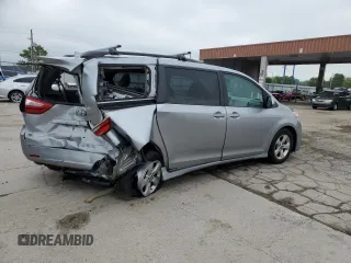 2018 Toyota Sienna LE Auto Access Seat with VIN 5TDKZ3DC8JS901748, listed as a Copart auction lot 58890095 with 99,162 mi miles and Salvage title. Bid and sale history available at DreamBid. Image 3.