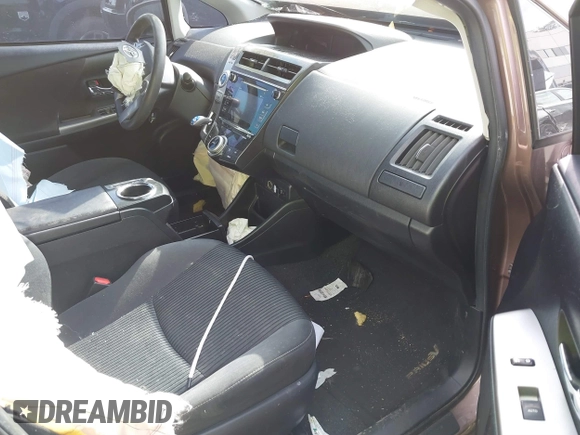 2015 Toyota Prius Two with VIN JTDZN3EU4FJ040526, listed as a IAAI auction lot 41582274 with 137,797 mi miles and . Bid and sale history available at DreamBid. Image 5.