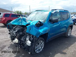 2022 Jeep Renegade Latitude with VIN ZACNJDB1XNPN66679, listed as a IAAI auction lot 42195768 with 31,272 mi miles and . Bid and sale history available at DreamBid. Image 2.