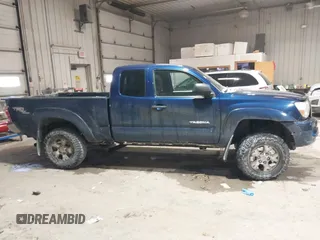 2005 Toyota Tacoma with VIN 5TEUU42N85Z040288, listed as a IAAI auction lot 41607489 with 222,642 mi miles and . Bid and sale history available at DreamBid. Image 13.